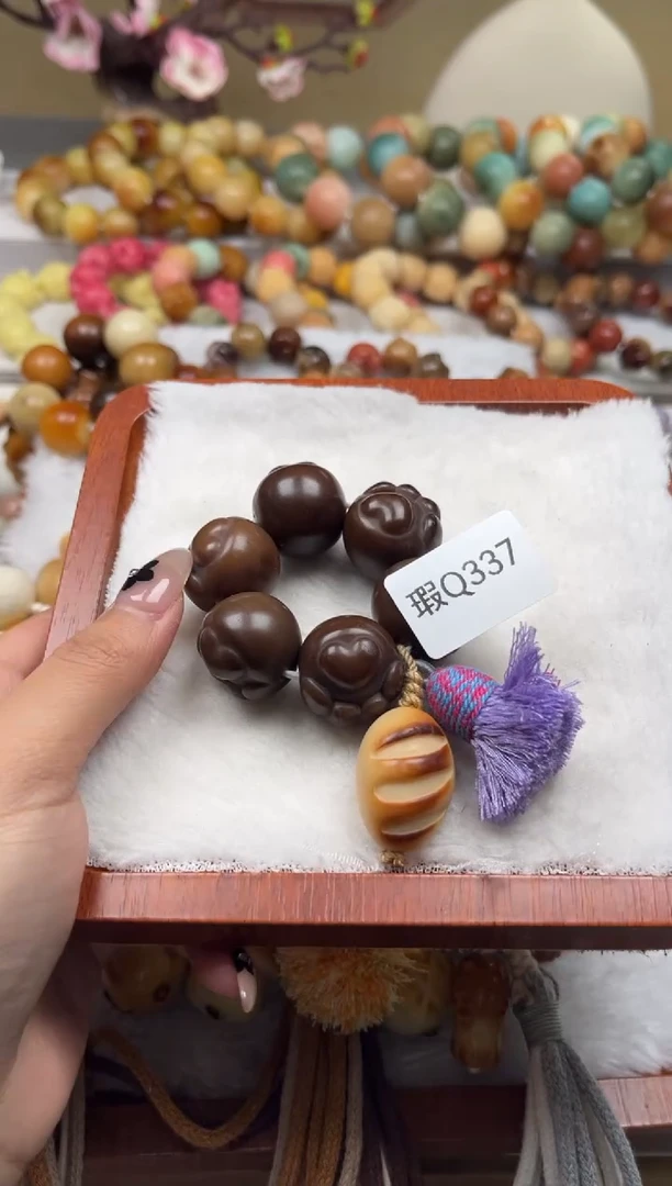 【闪购商品】菩提根/象牙果吊坠瑕q337猫爪手捻20mm