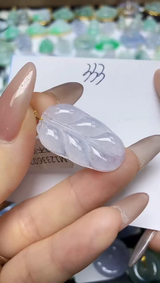 翡翠18K金镶嵌颈饰天然翡翠A货