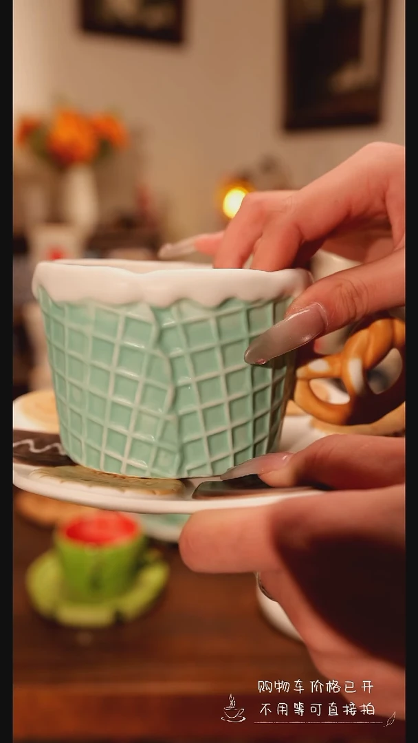 陶瓷便携款华夫饼杯碟手作  手绘釉下彩