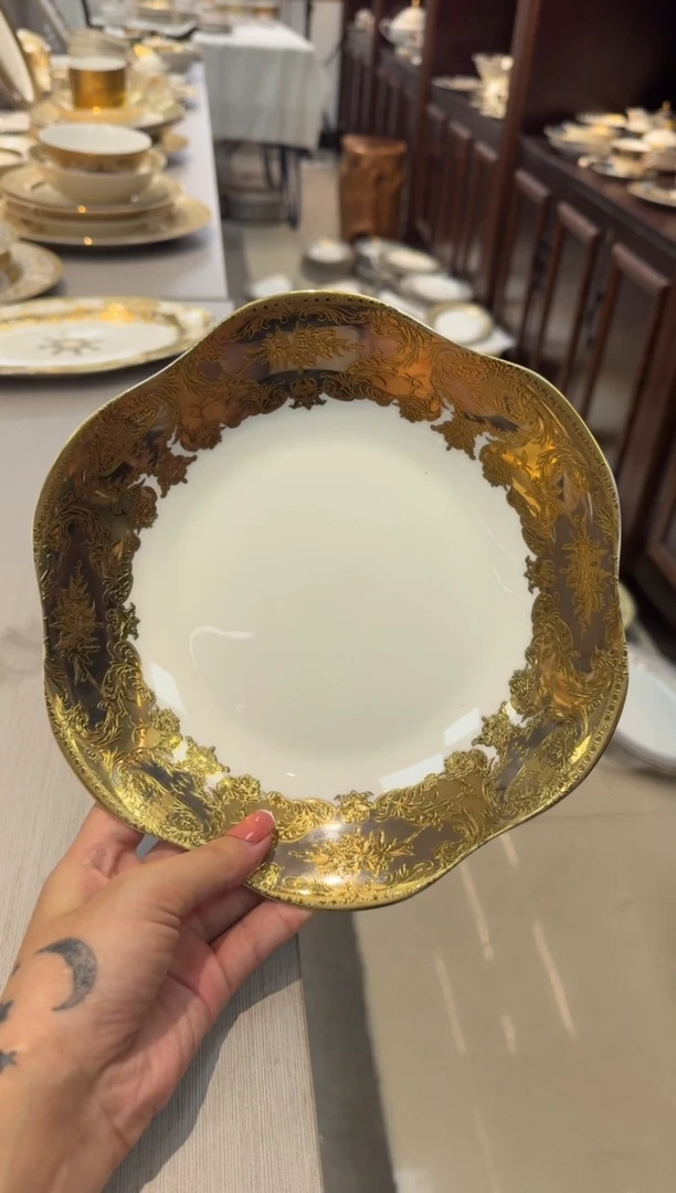瓷片8英寸异形菜盘 正品
