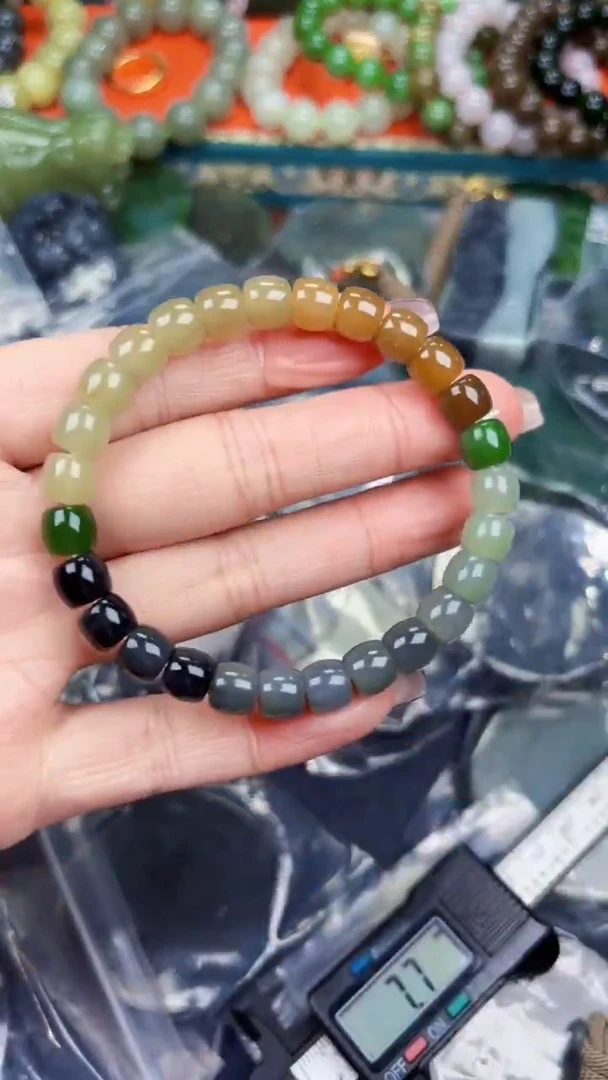 颈饰未镶嵌和田玉和田玉