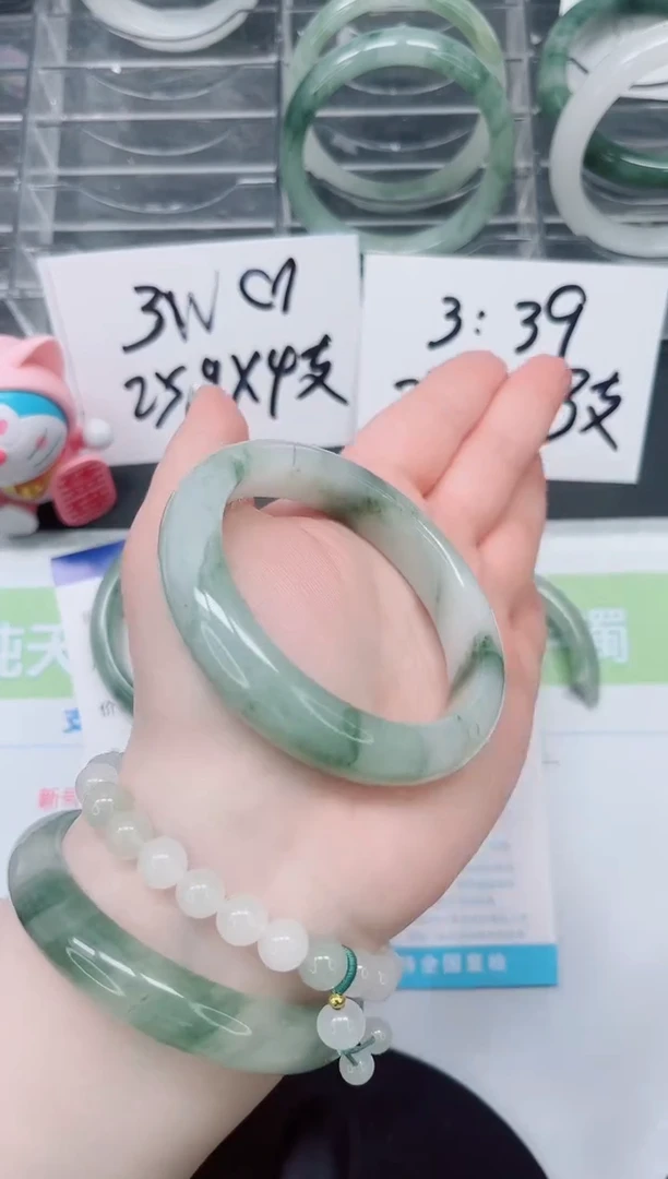 【闪购商品】石英质玉手镯未镶嵌a355