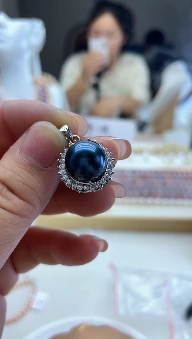 未镶嵌淡水珍珠吊坠孔雀绿