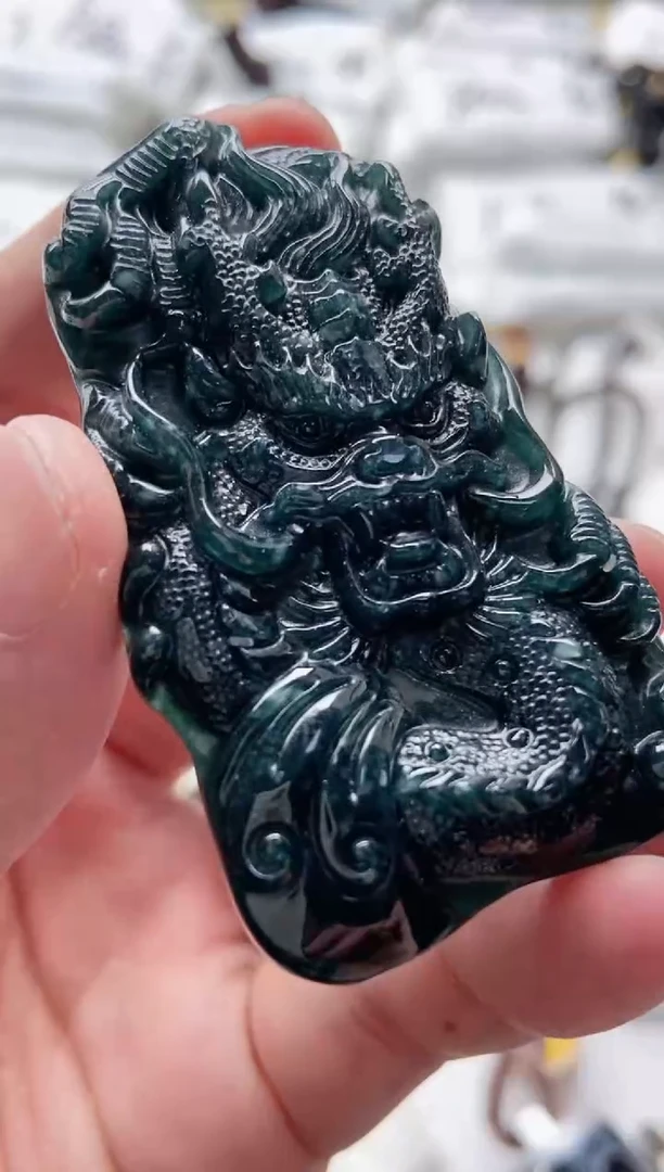 翡翠未镶嵌颈饰8888888888888