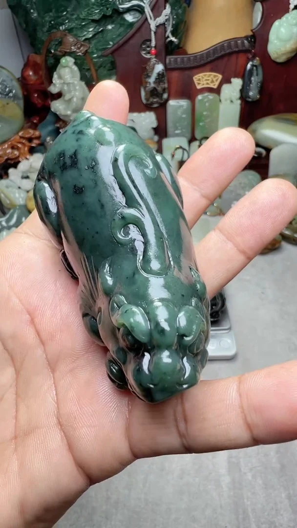 和田玉未镶嵌把件=