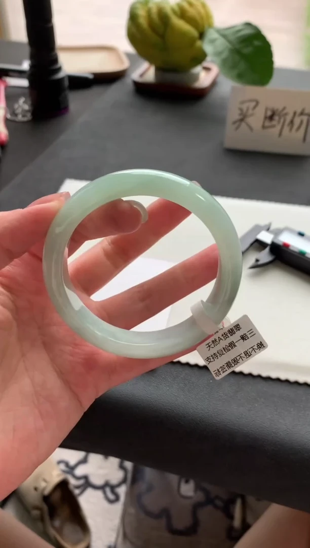 翡翠手镯未镶嵌57.6正圈买断Y2569