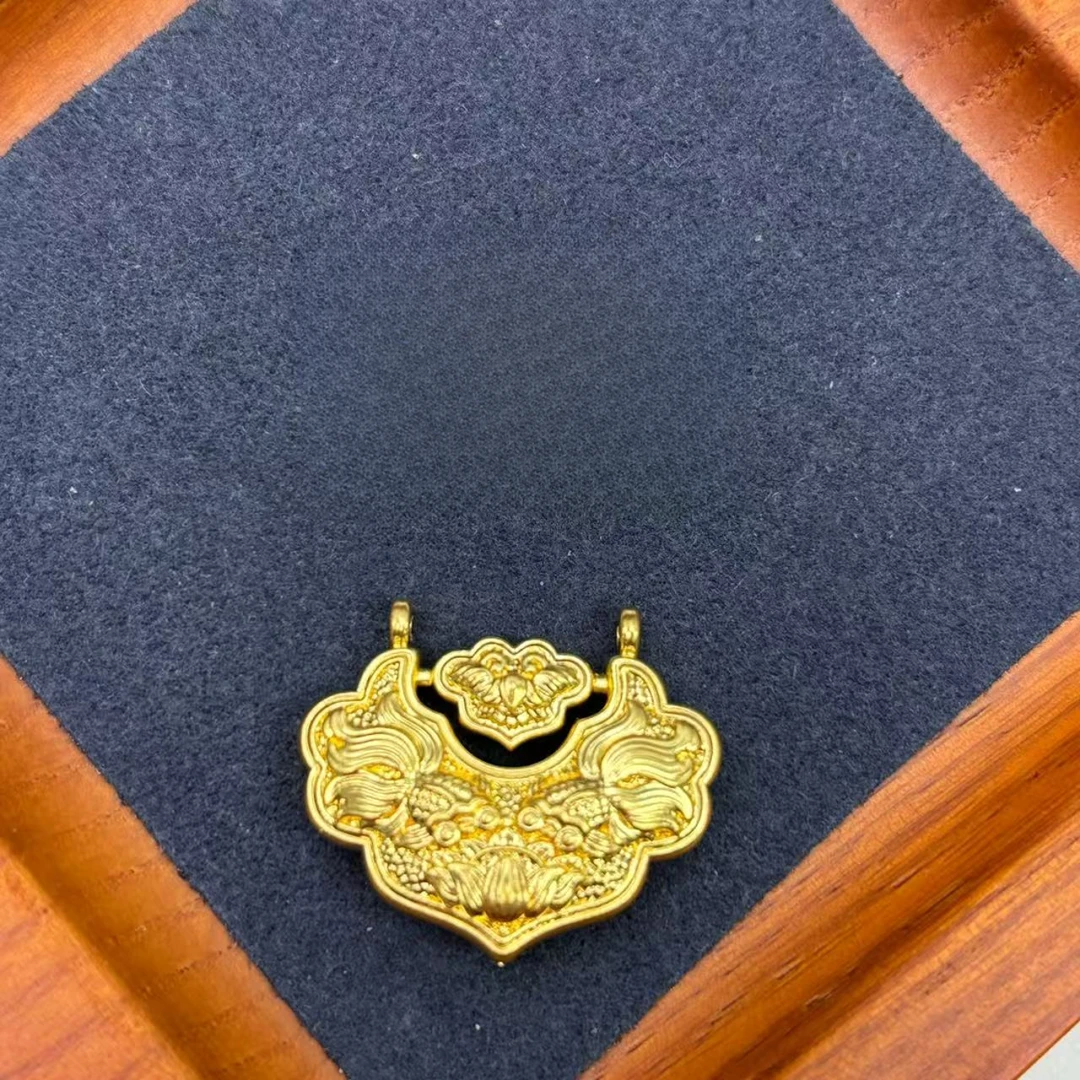 鑫万和足金大锦鲤锁WH1302