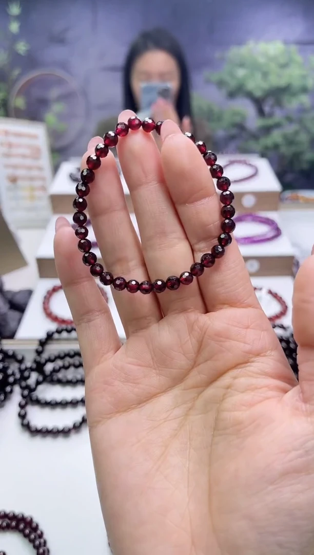 【闪购商品】石榴石手链未镶嵌切割面石榴石5mm+手串，多样式发一