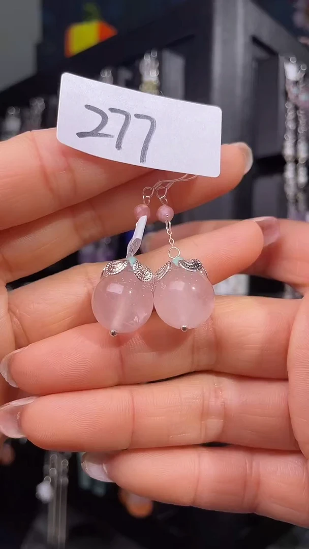 未镶嵌耳饰水晶喜欢拍