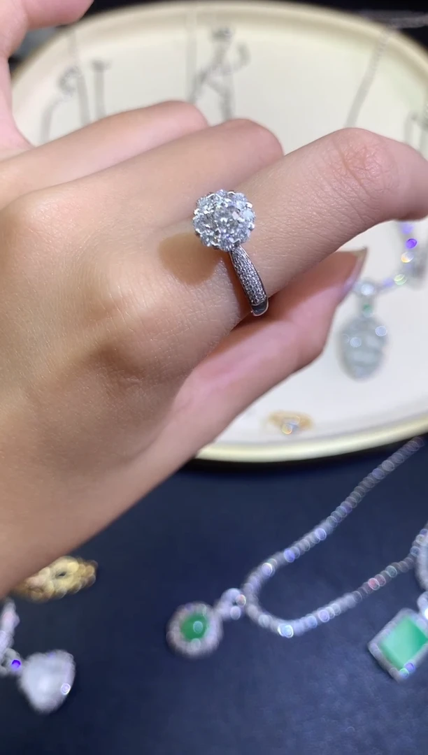 戒指18K金镶嵌钻石戒指A437|7980