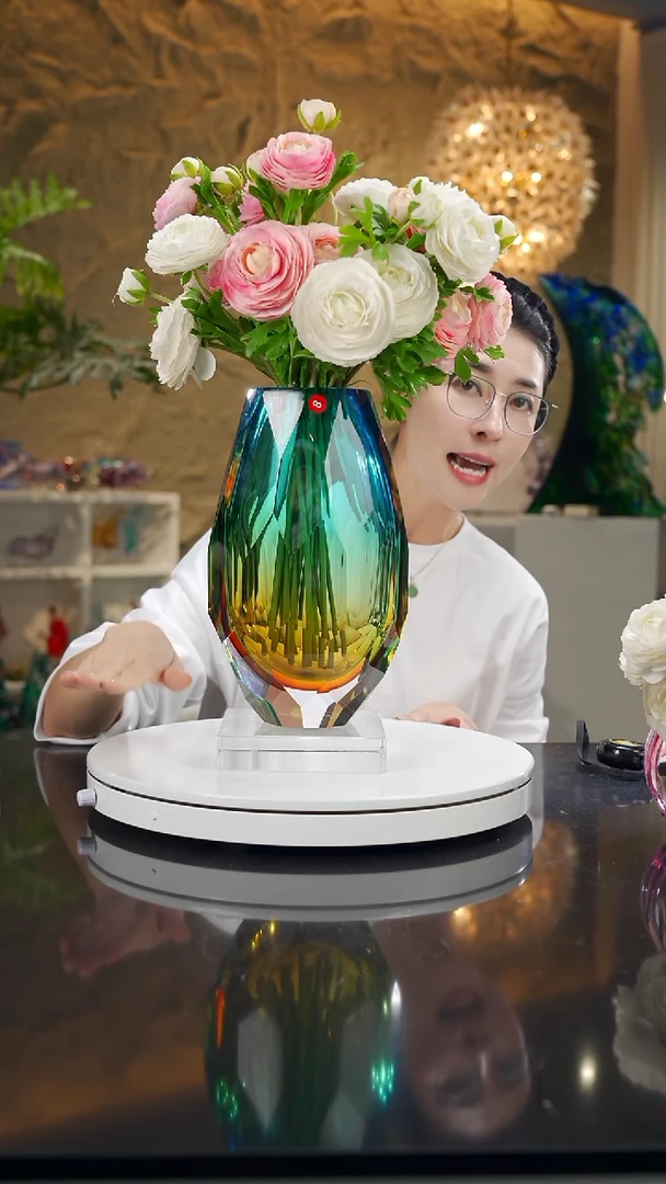 福利琥珀蓝切面花瓶