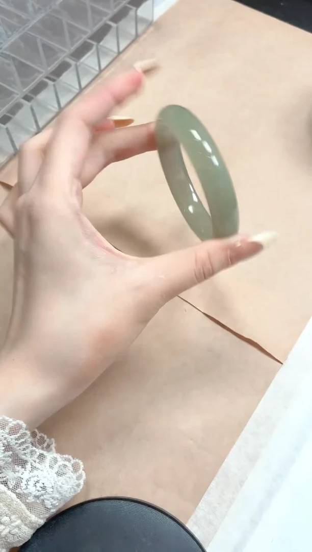 石英质玉手镯未镶嵌158-56.4东陵