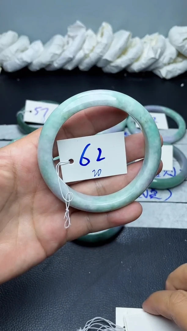 未镶嵌手镯翡翠20