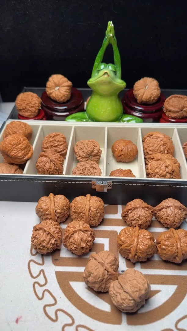 文玩核桃吊坠哈****)02核桃