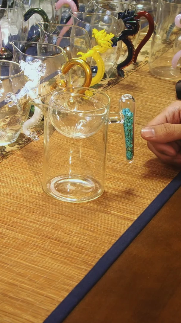 【闪购商品】绿松石半月公杯晶焱金标