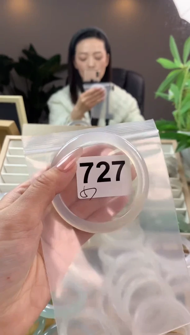 【闪购商品】玛瑙/玉髓手镯未镶嵌727