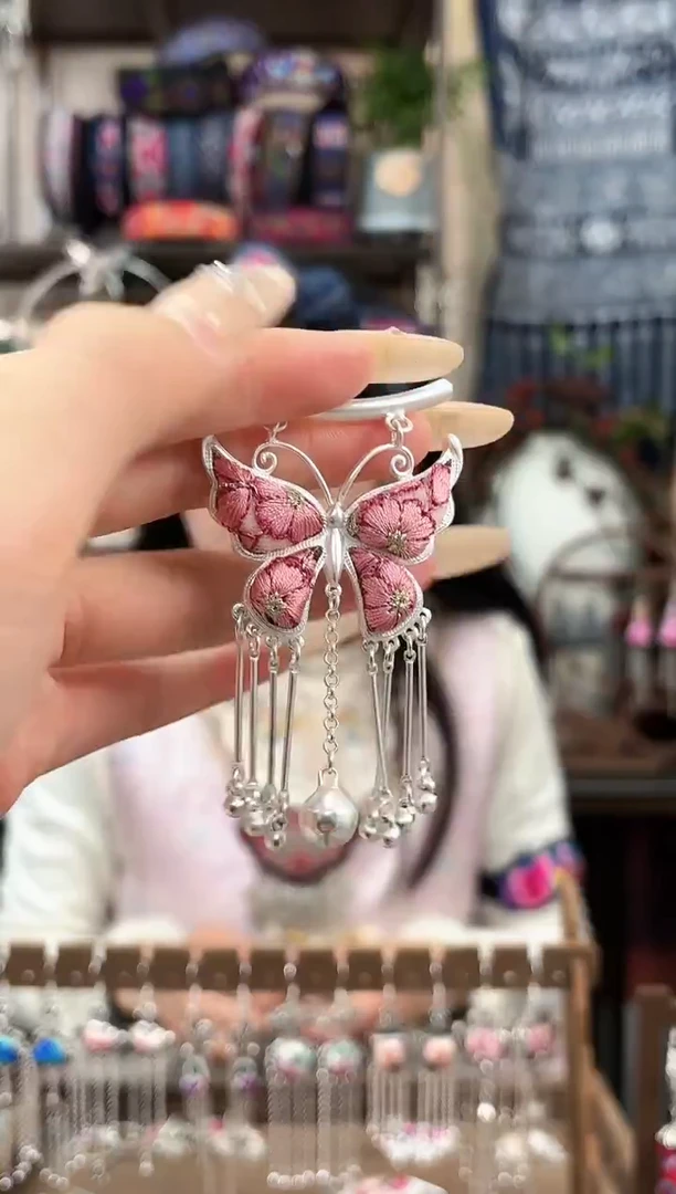 织绣民族风非遗老绣苗银饰品505