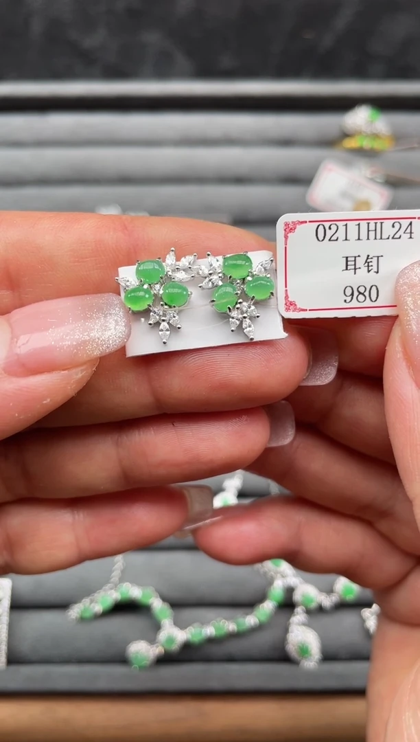 【闪购商品】翡翠耳饰银S925镶嵌0211HL24