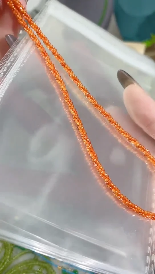 【闪购商品】石榴石（芬达石）颈饰银S925镶嵌麻花99