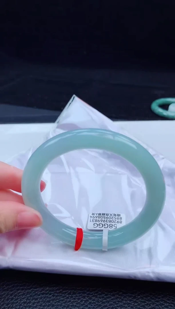 翡翠手镯未镶嵌缅甸天然翡翠A货手镯