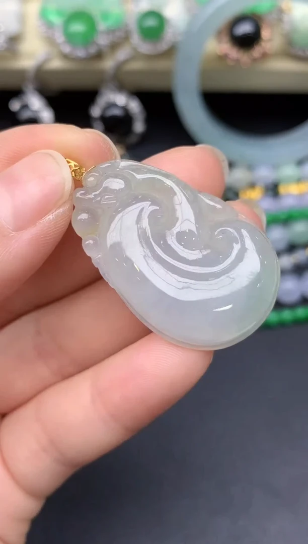 颈饰18K金镶嵌翡翠84-雪姐翡翠天天见