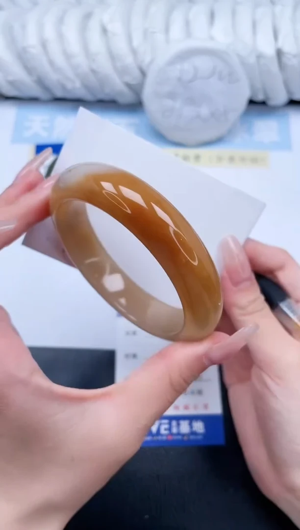 石英质玉手镯未镶嵌矿点 T246-61