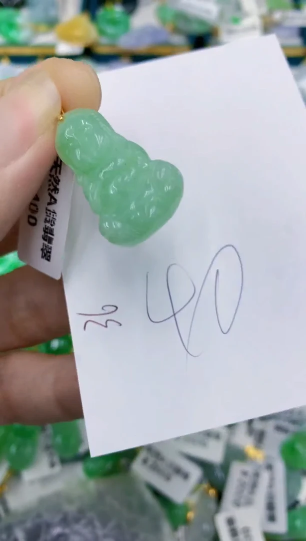 翡翠未镶嵌颈饰1111111111