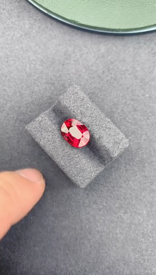 未镶嵌裸石碧玺3.7ct 卢比来碧玺