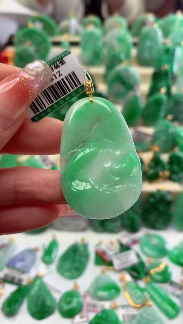 【闪购商品】翡翠颈饰18K金镶嵌挂件