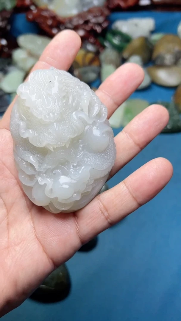 和田玉未镶嵌把件-