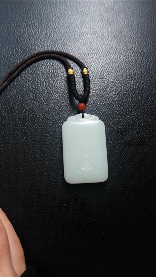 颈饰未镶嵌和田玉无事牌