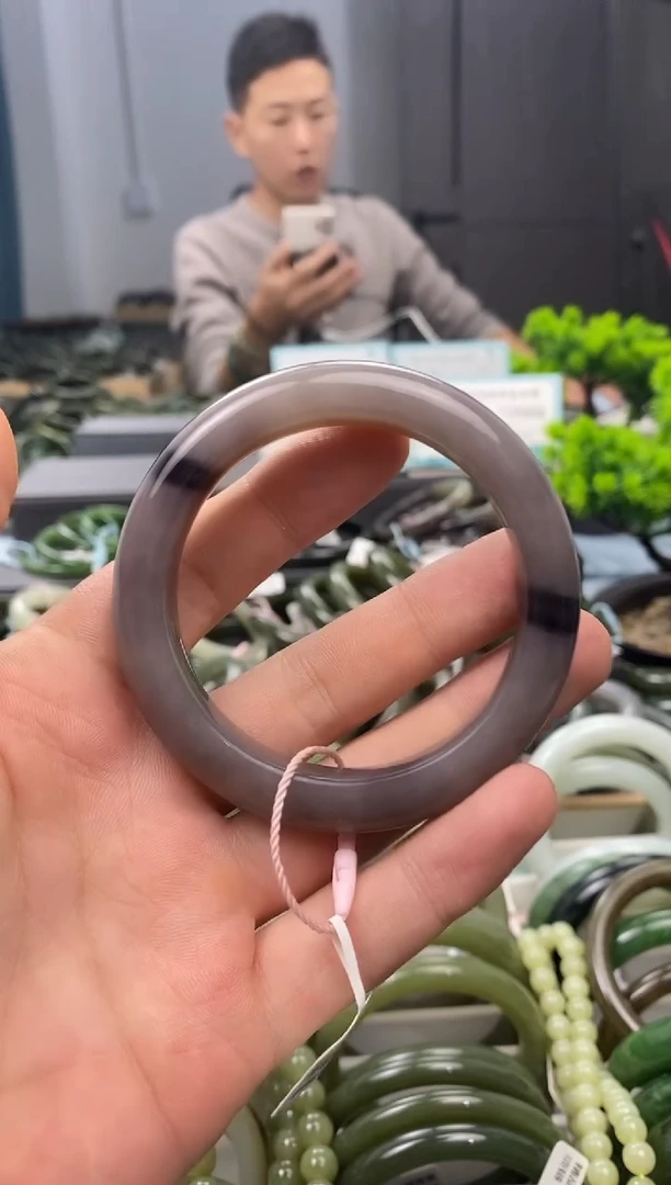 未镶嵌手镯和田玉55.2