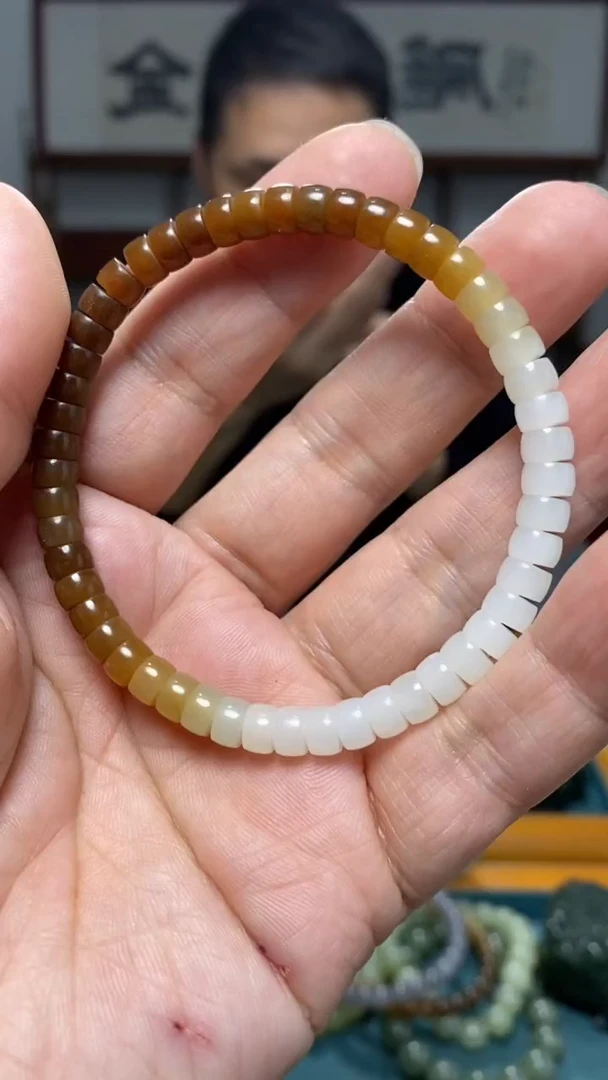 颈饰未镶嵌和田玉60