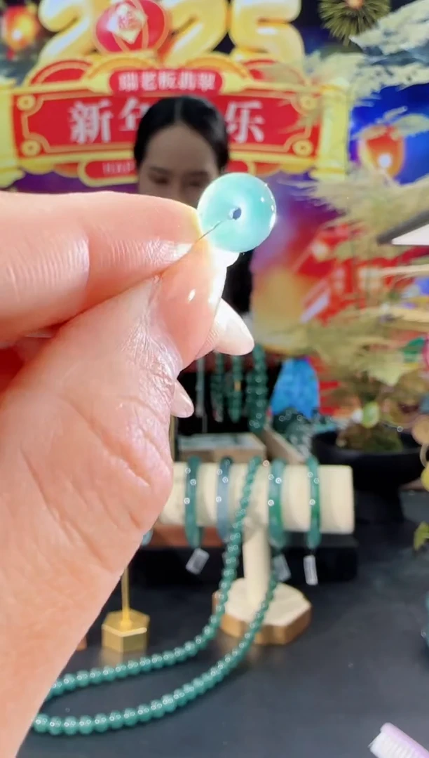 【闪购商品】翡翠吊坠(不含链)未镶嵌面包扣多样性发一