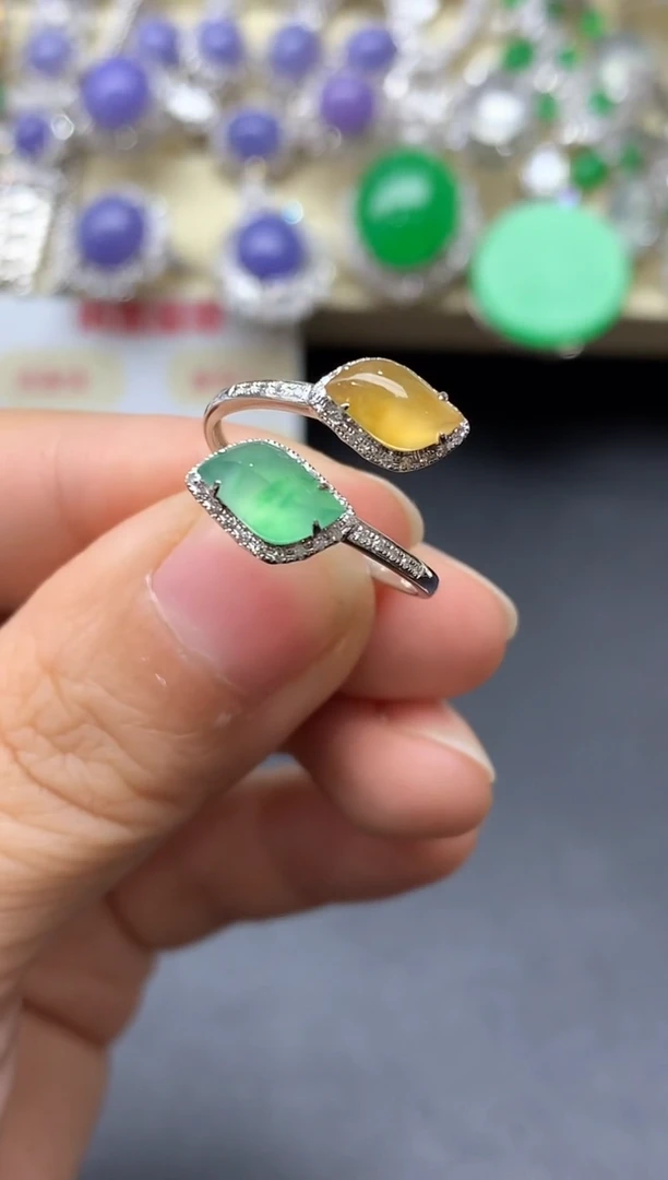 18K金镶嵌戒指翡翠326-中国好珍宝