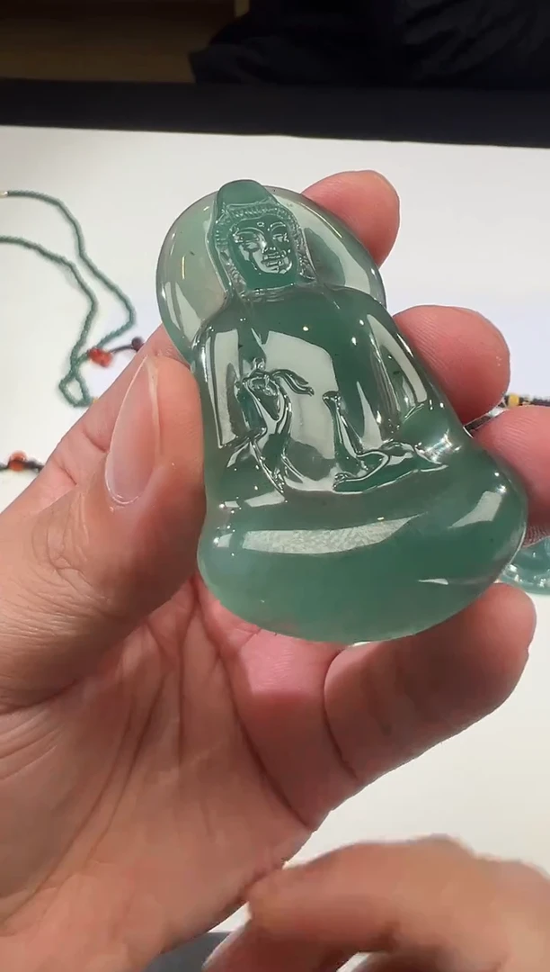 吊坠(不含链)未镶嵌翡翠观音