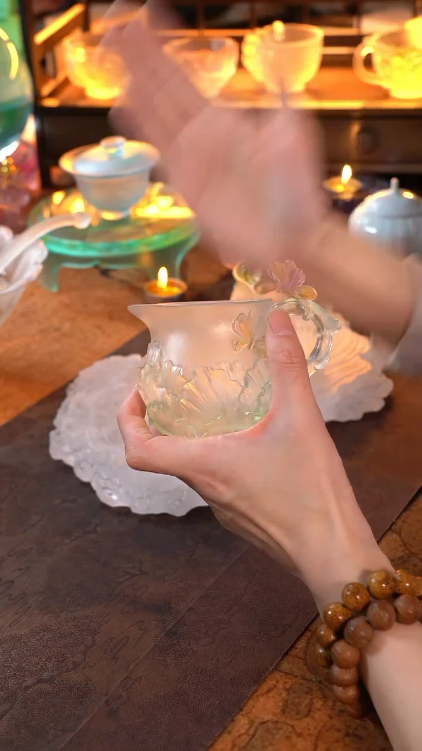 用****7天青色蝶恋花公道杯1只