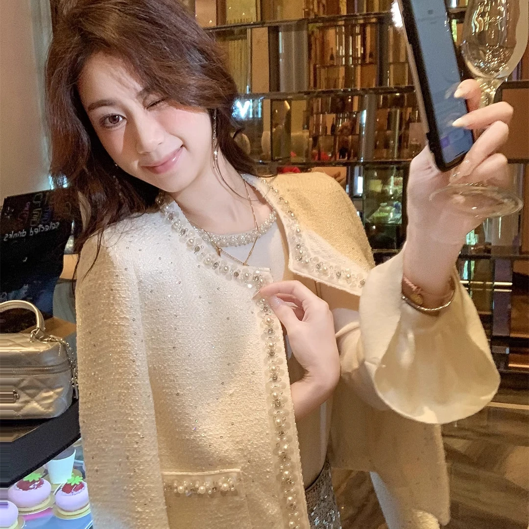 鱼兔子的兔子亮钻百搭春季新款小香风外套女今年流行的短款外套