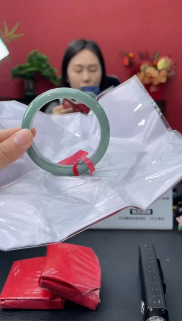 未镶嵌手镯翡翠7