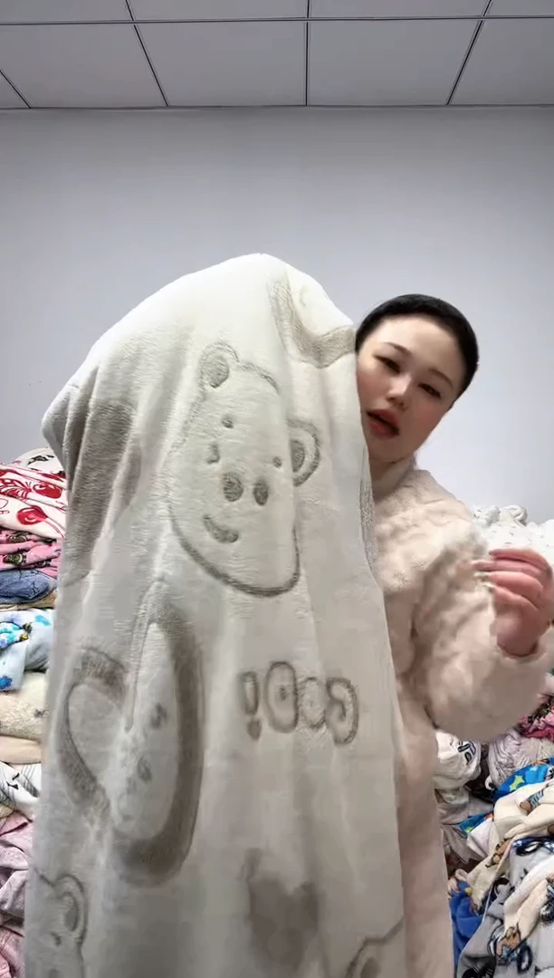 法兰绒3X2.5左右以主播介绍为准
