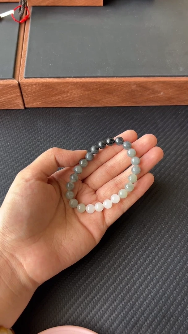 【闪购商品】和田玉手串未镶嵌若羌微色差 卡8