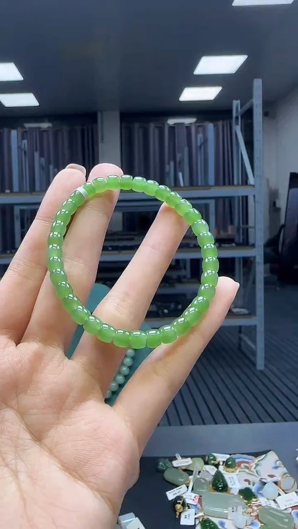 未镶嵌手串和田玉1