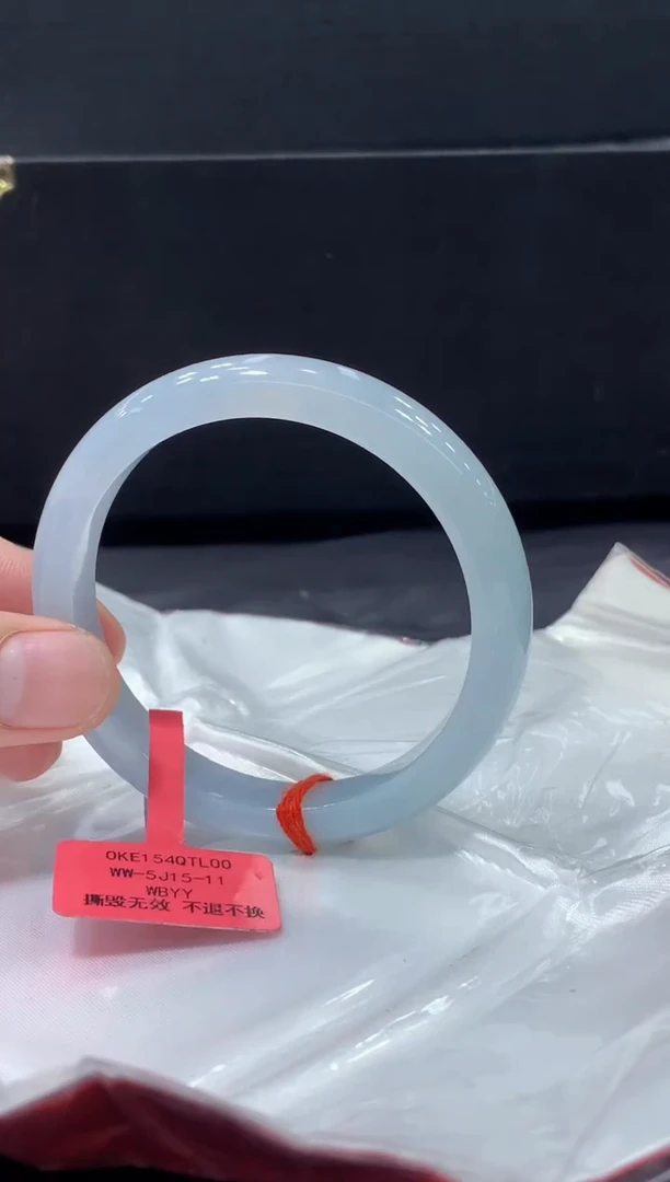 未镶嵌手镯翡翠翡翠手镯