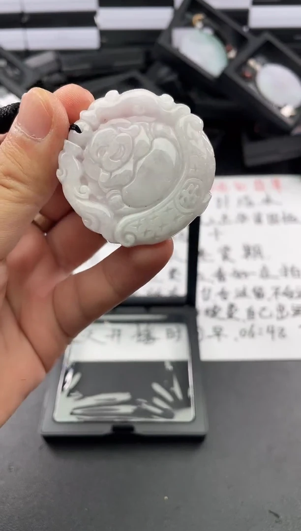 翡翠未镶嵌颈饰..../8/19/ 147