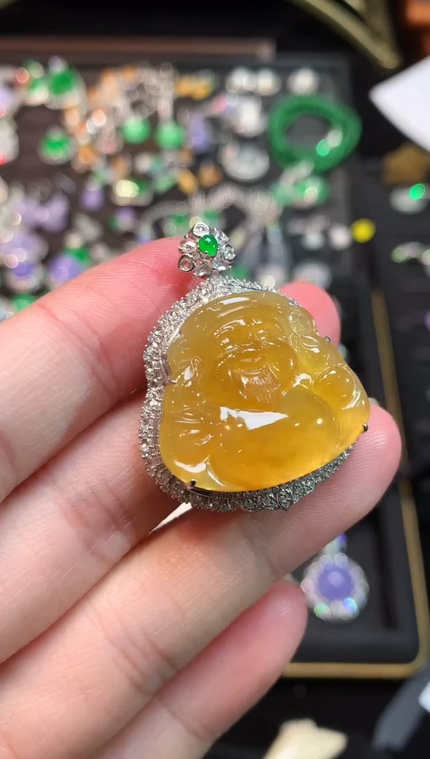 吊坠(赠链)18K金镶嵌翡翠高冰满色起胶黄翡财神吊坠