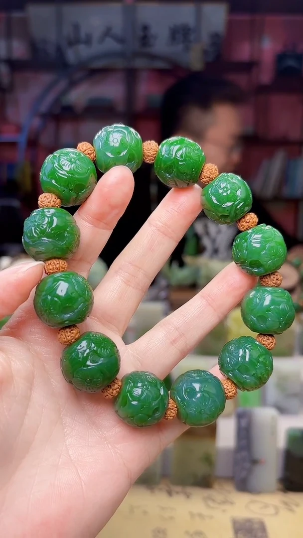 未镶嵌和田玉把件130