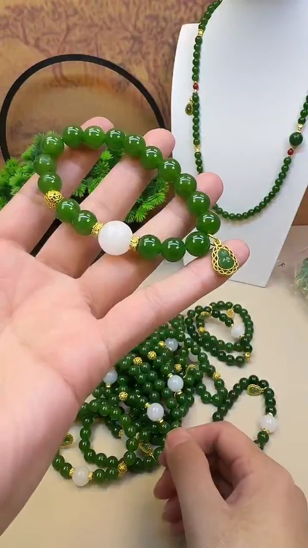 颈饰14K金镶嵌和田玉B313