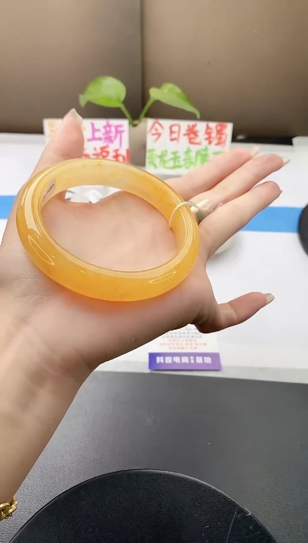 未镶嵌手镯石英质玉j188-HA多样性发货62+