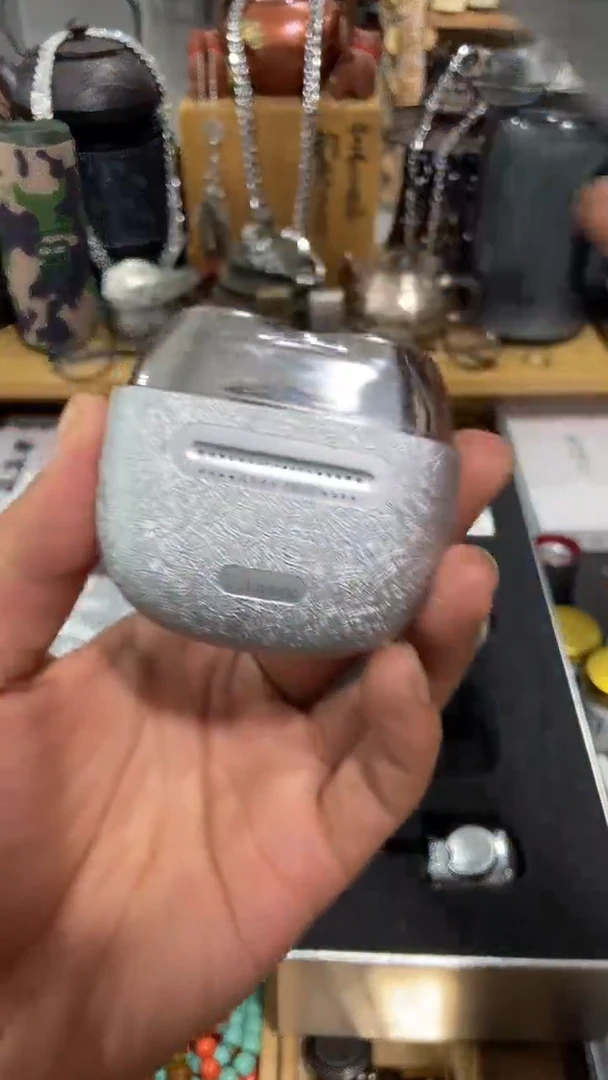瓷片闪购商品  如图所示