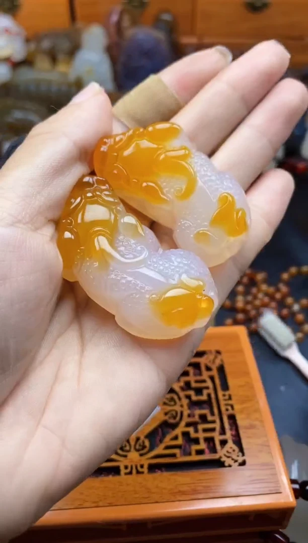 未镶嵌1玛瑙/玉髓浩*ll